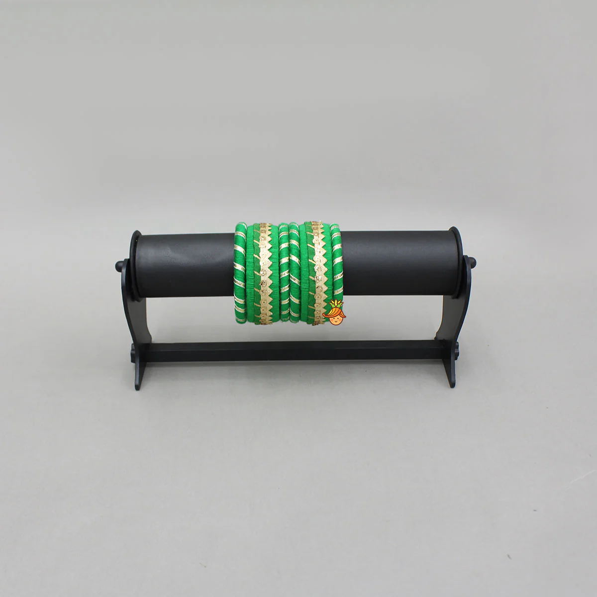 Gota Lace-Embellished Green Thread Bangles - Image 4
