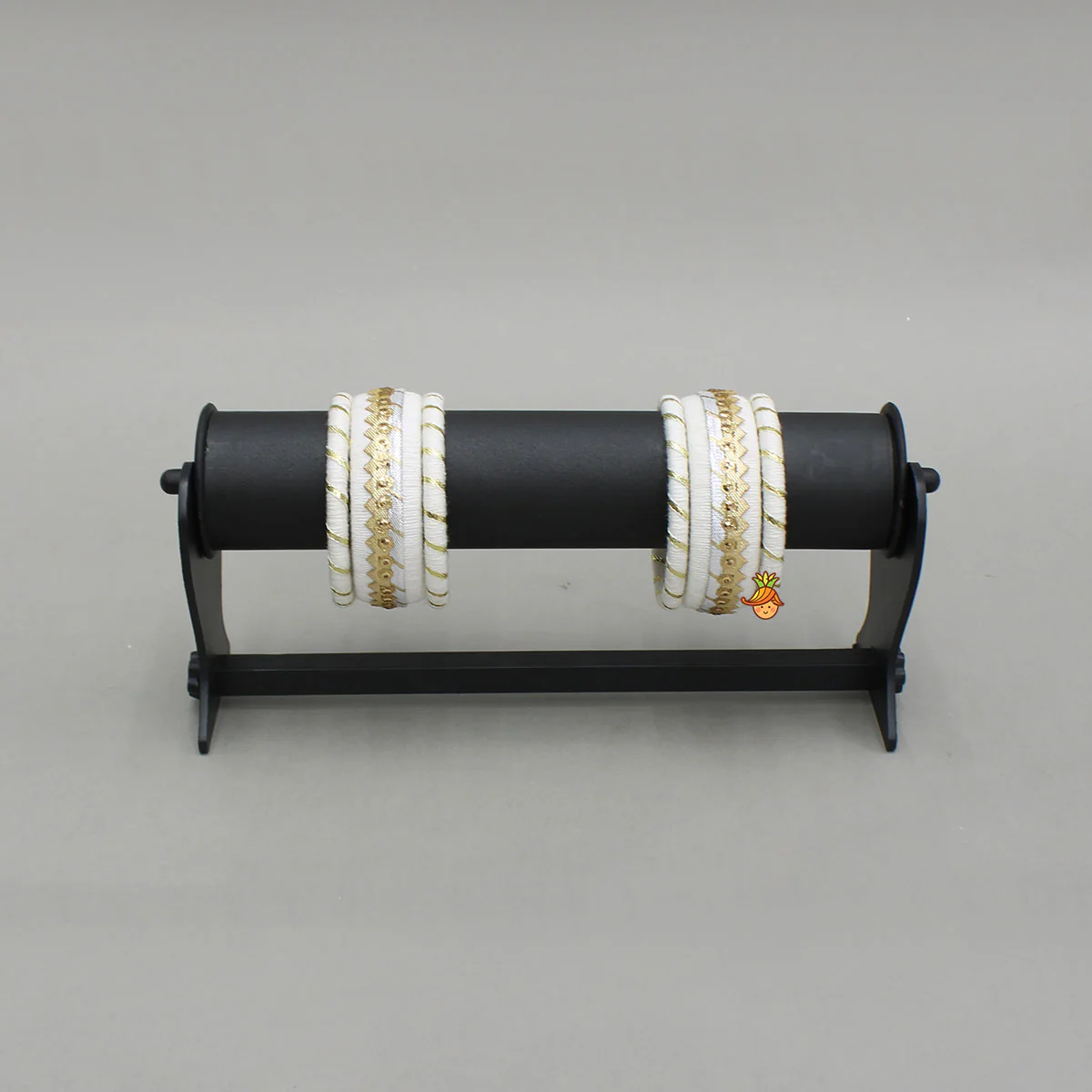 Gota Lace-Embellished Off White Thread Bangles - Image 6