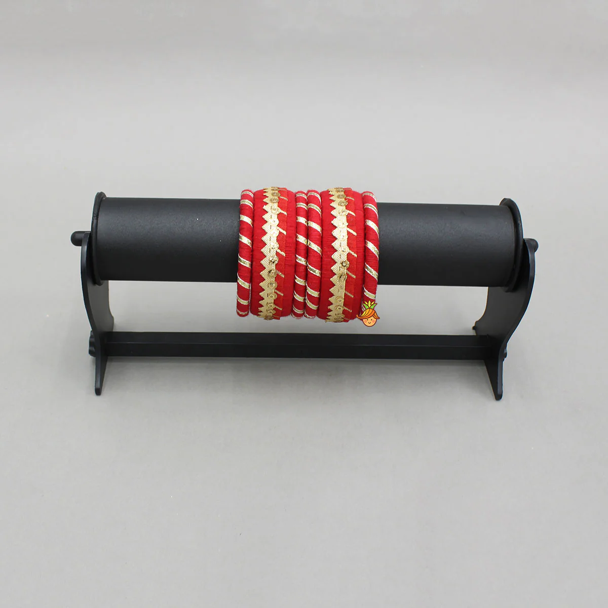 Gota Lace-Embellished Red Thread Bangles - Image 4