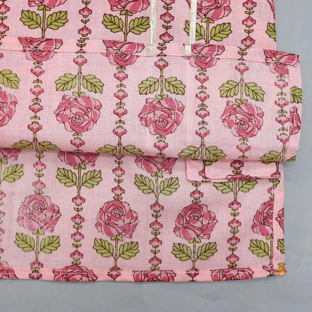 Graceful Floral Printed Kurta And Pyjama - Image 5