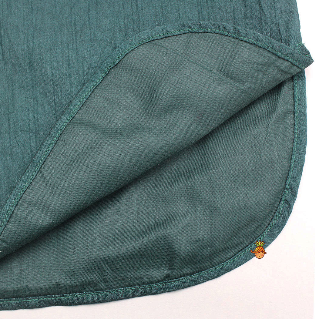 Green Kurta With Adjustable Cream Lungi - Image 5