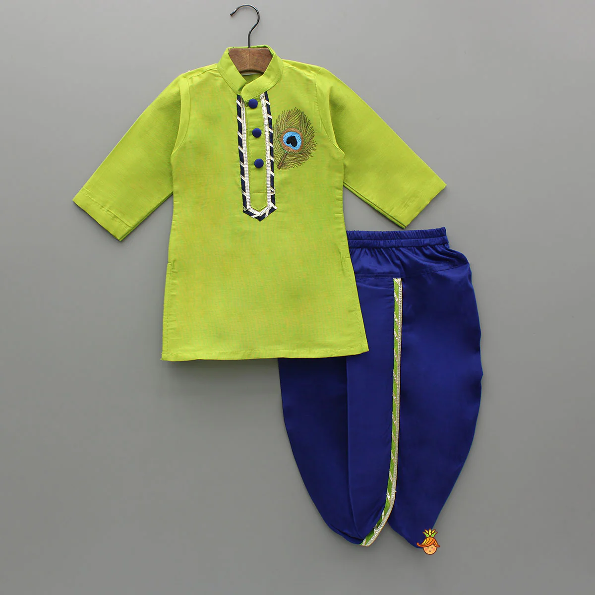 Green Gota Lace Detailed Kurta With Dhoti