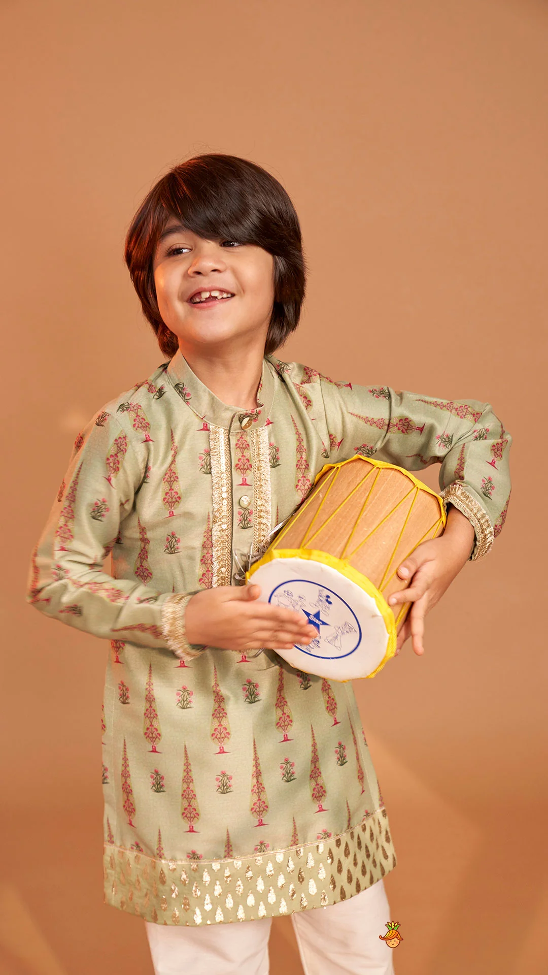 Green Printed Kurta And Pyjama - Image 5