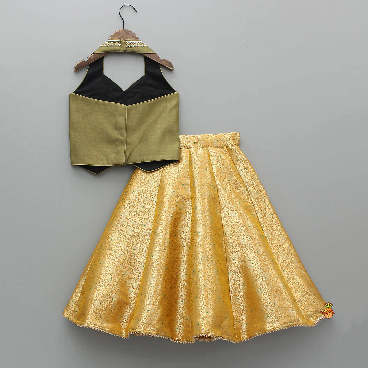 Halter Neck Paisley Embroidered Stylish Top With Brocade Lehenga - Image 2