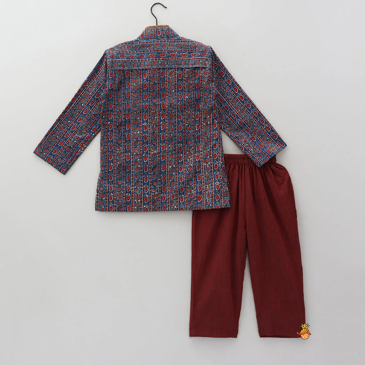 Hand Block Printed Ethnic Kurta And Pyjama - Image 2