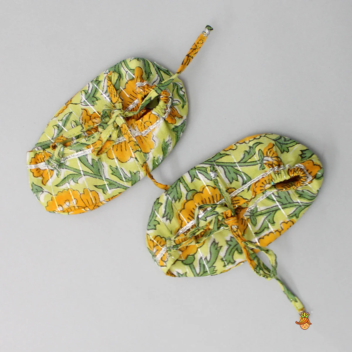 Hand Block Printed Multicolour Infant Baby Set With Swaddle - Image 8