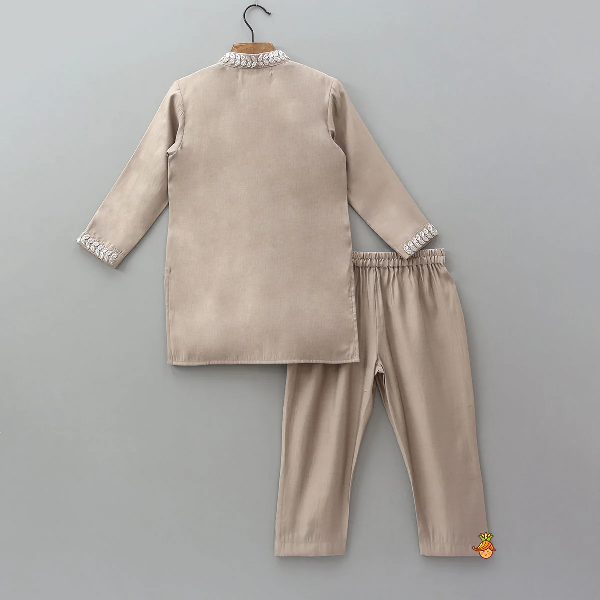 Hand Embroidered Elegant Kurta With Pants - Image 2
