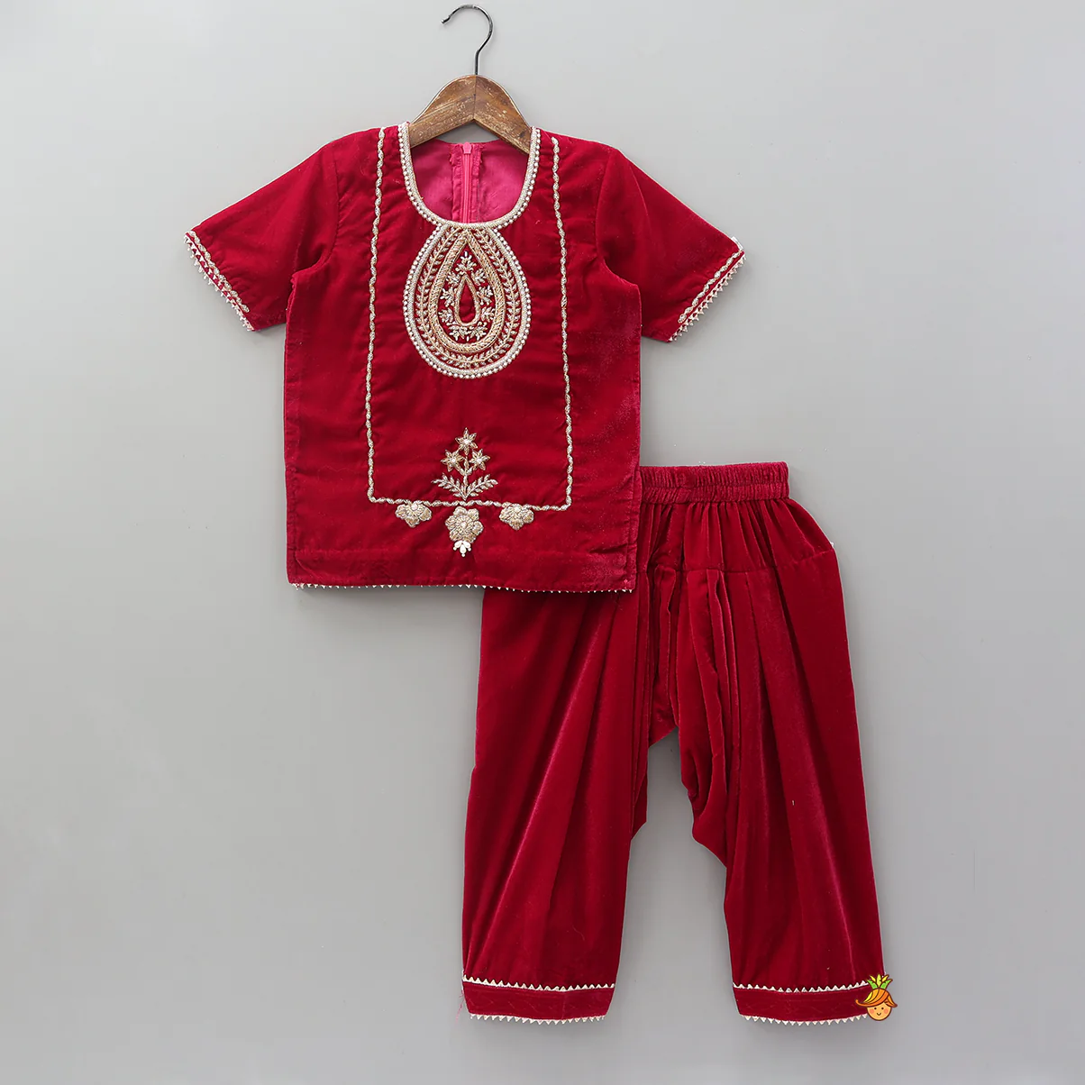Hand Embroidered Kurti And Salwar With Contrasting Dupatta - Image 3