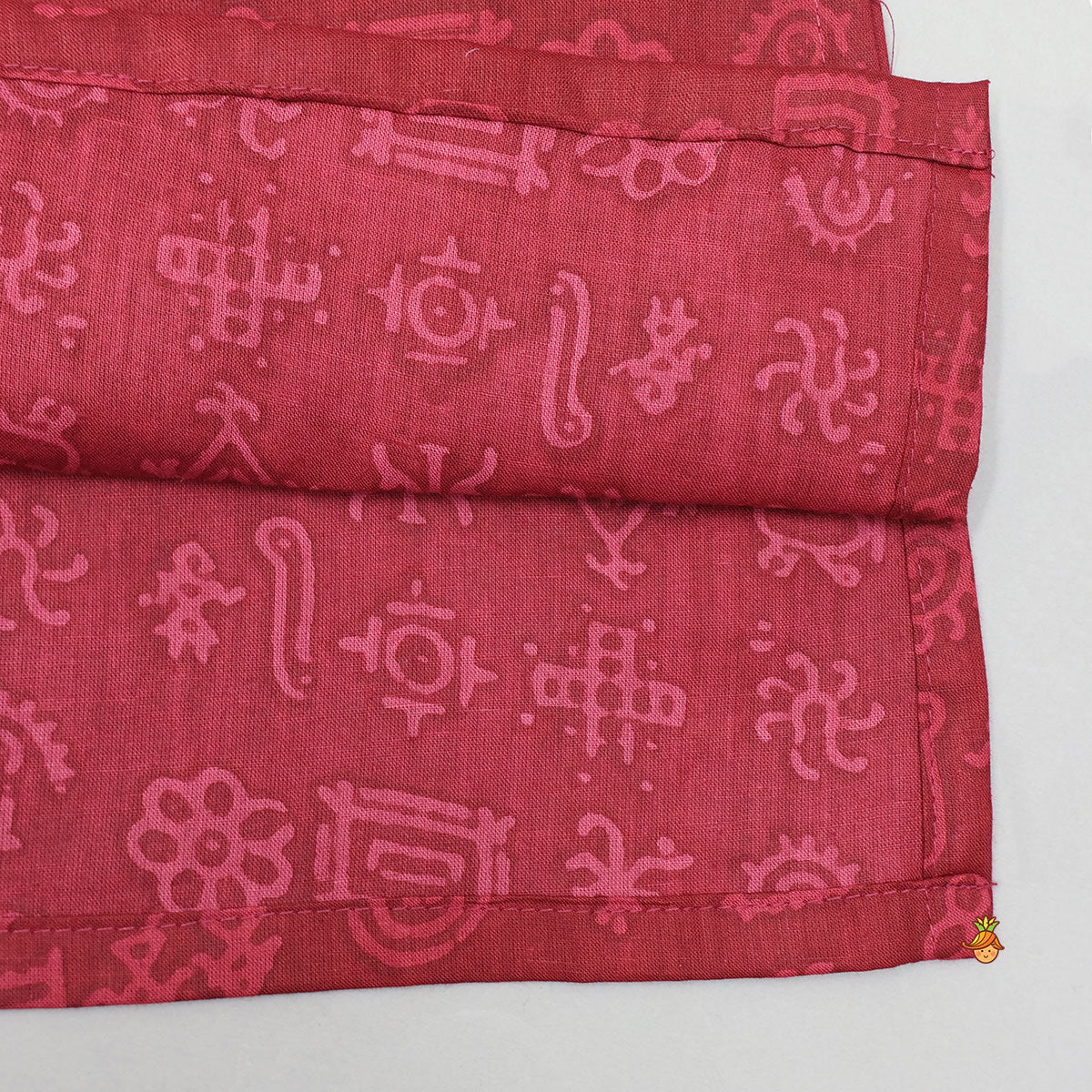 Heart-Shaped Printed Yoke Cotton Kurta With Pyjama - Image 5