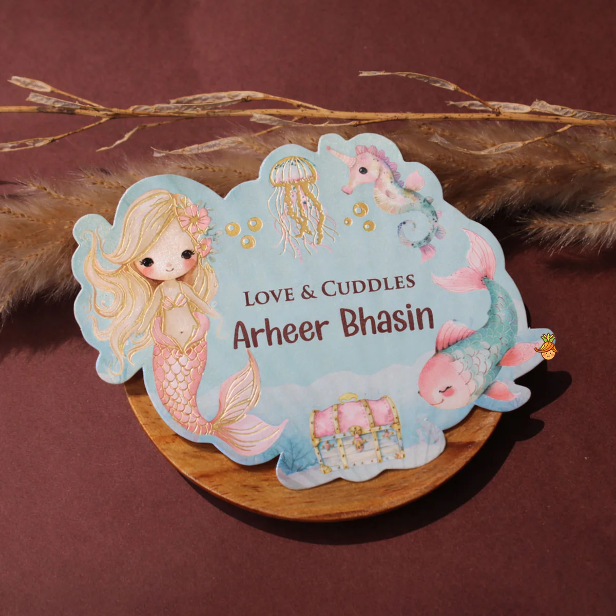 Imaginative Gift Tags With Foil Detailing