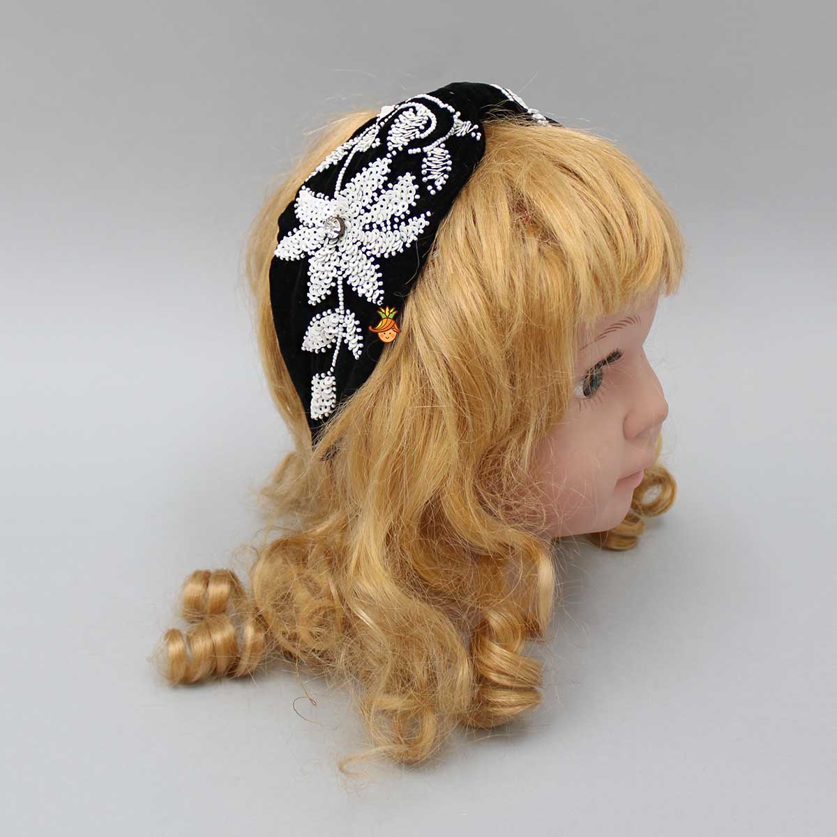 Intricate Sequins Embroidered Black Velvet Hair Band - Image 4