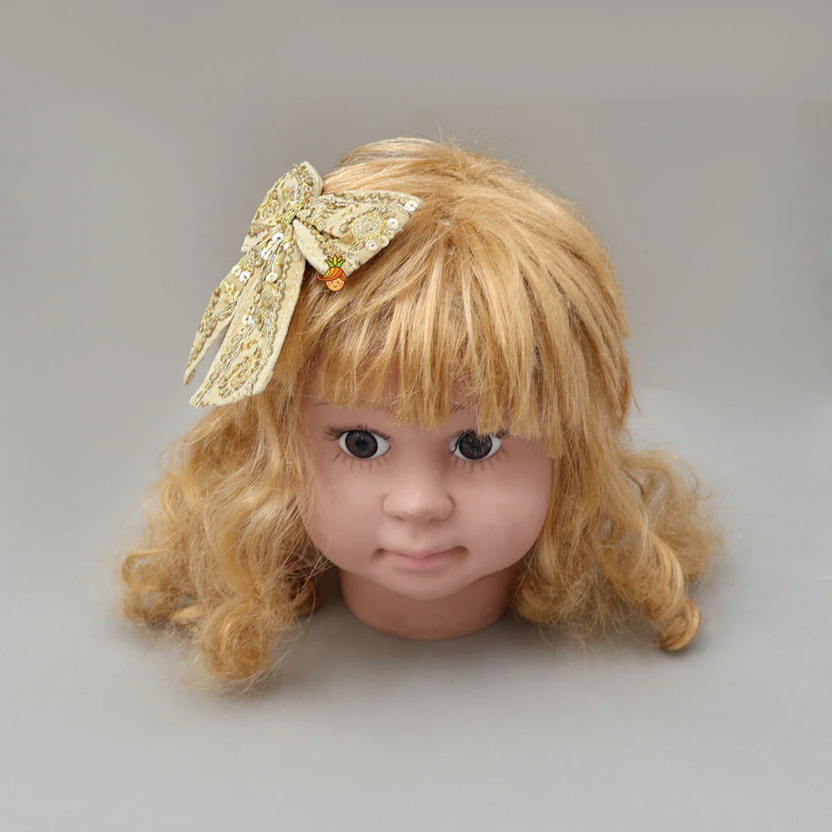 Intricately Embroidered Eye-Catching Velvet Hair Clip - Image 5
