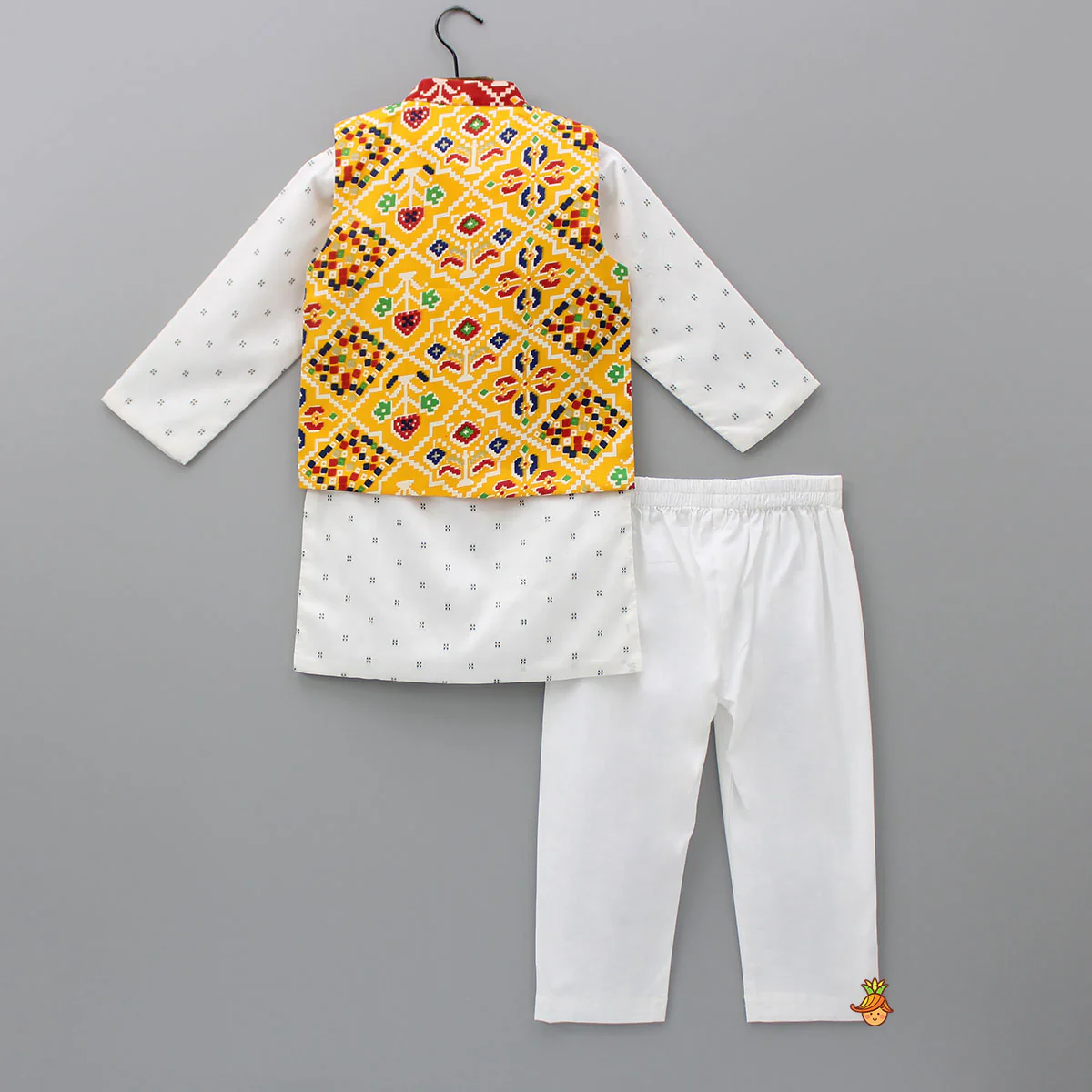 Kurta And Bandhani Printed Jacket With Pyjama - Image 2