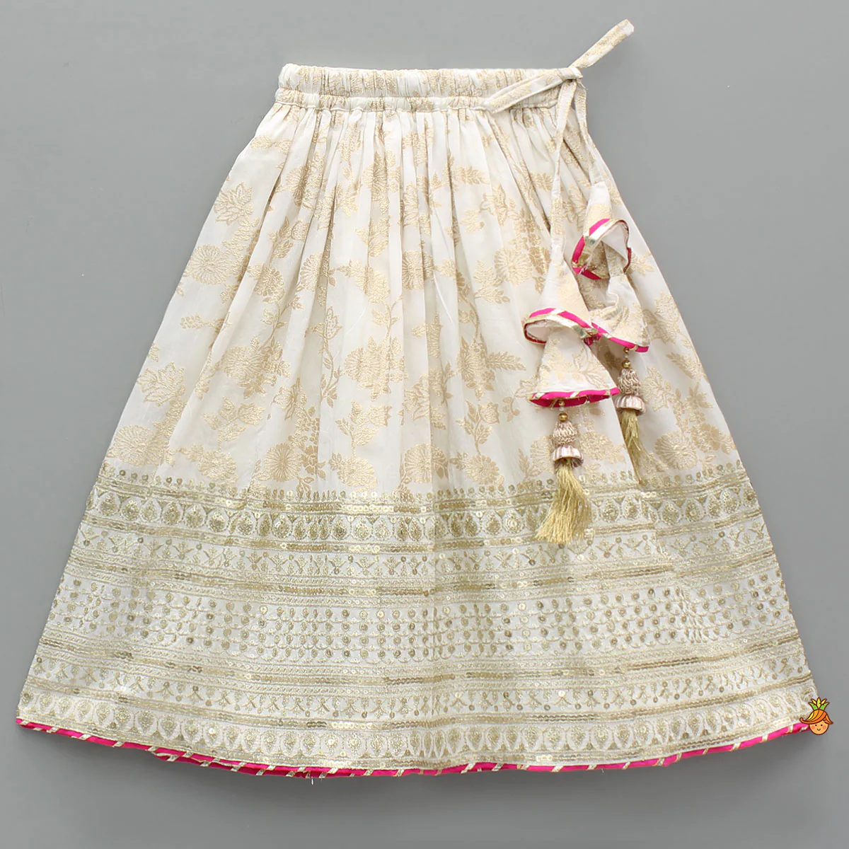 Lace Adorned Floral Sleeveless Top With Sequin Detailed Lehenga - Image 4