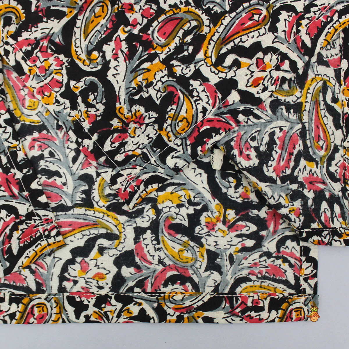 Lace Detail Front Placket Multicolour Printed Kurta And Black Pyjama - Image 5