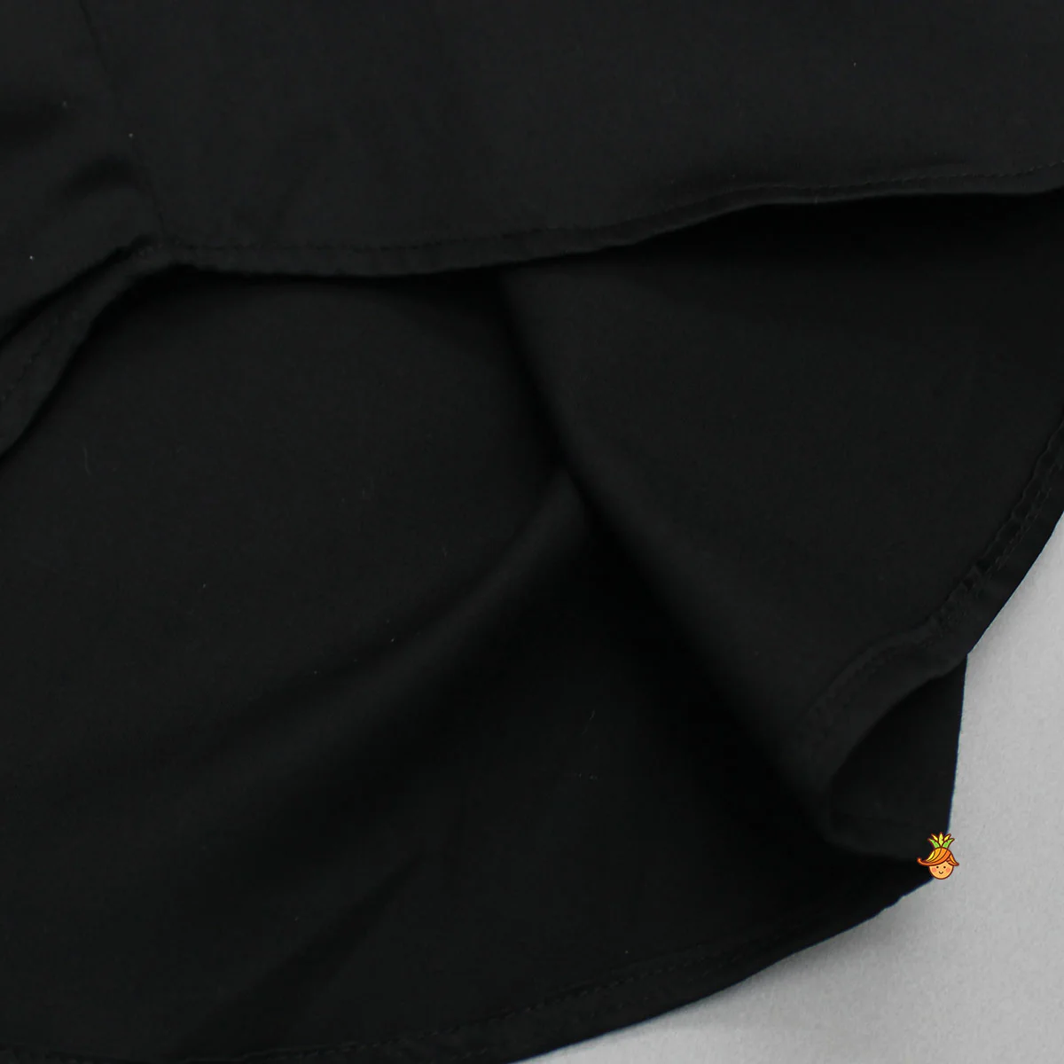 Lace Detail Stylish Black Shirt - Image 4