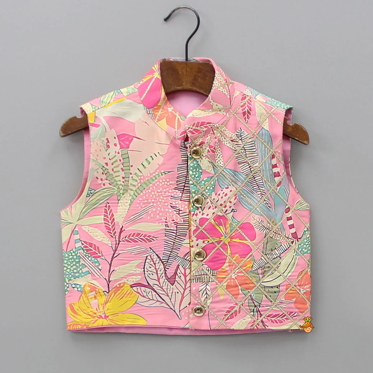 Lace Detailed Front Placket Mandarin Collar Pink Kurta With Floral Jacket And Pyjama - Image 6