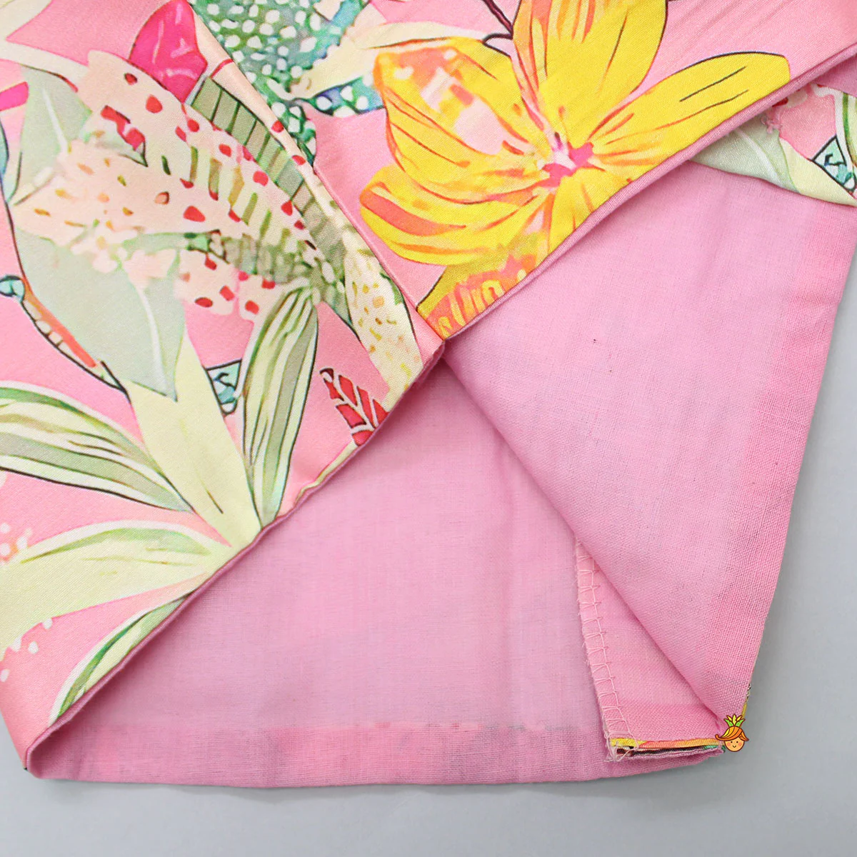 Lace Detailed Front Placket Mandarin Collar Pink Kurta With Floral Jacket And Pyjama - Image 8