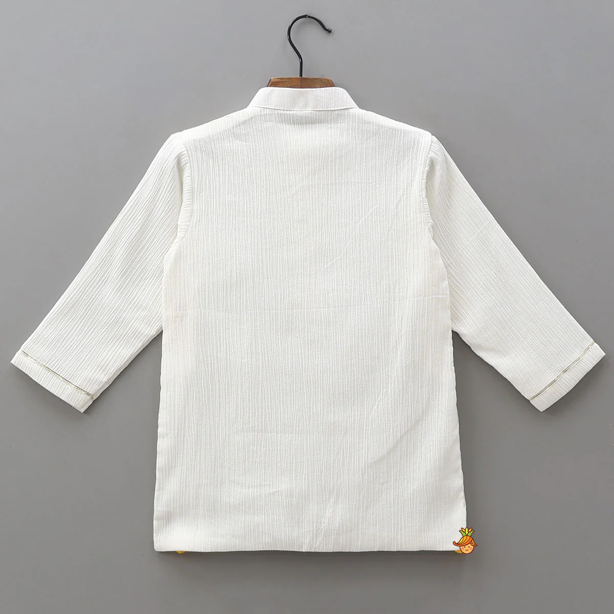 Lace Detailed Kurta With Contrasting Bandana - Image 2