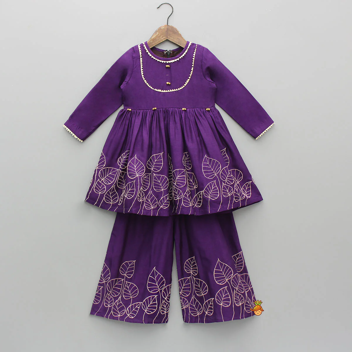 Leaf Embroidered Kurti With Matching Embroidered Palazzo And Dupatta - Image 3