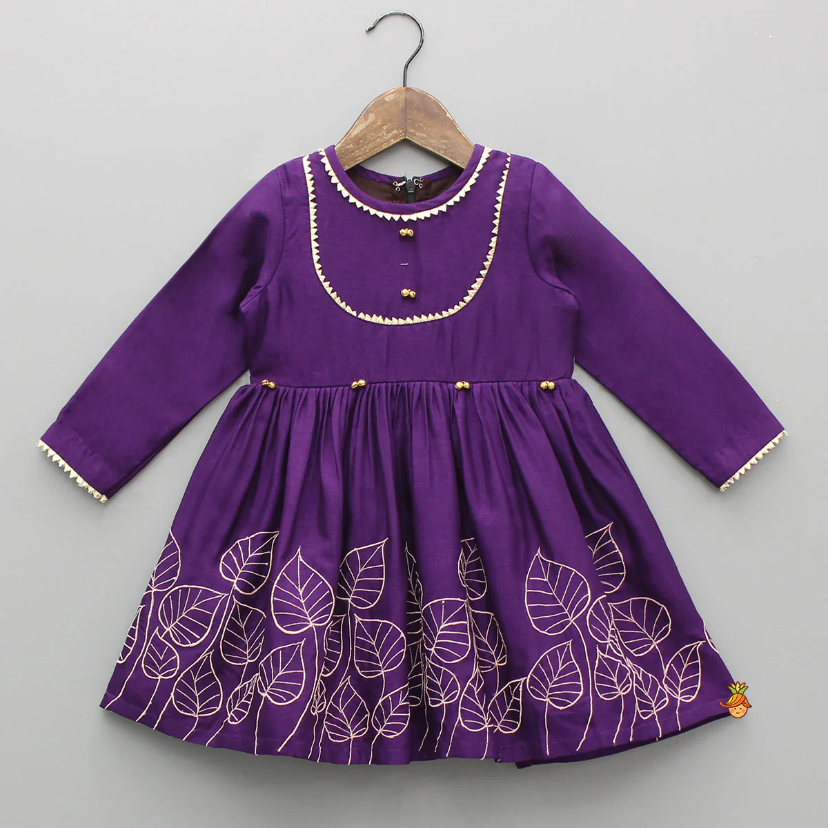 Leaf Embroidered Kurti With Matching Embroidered Palazzo And Dupatta - Image 4