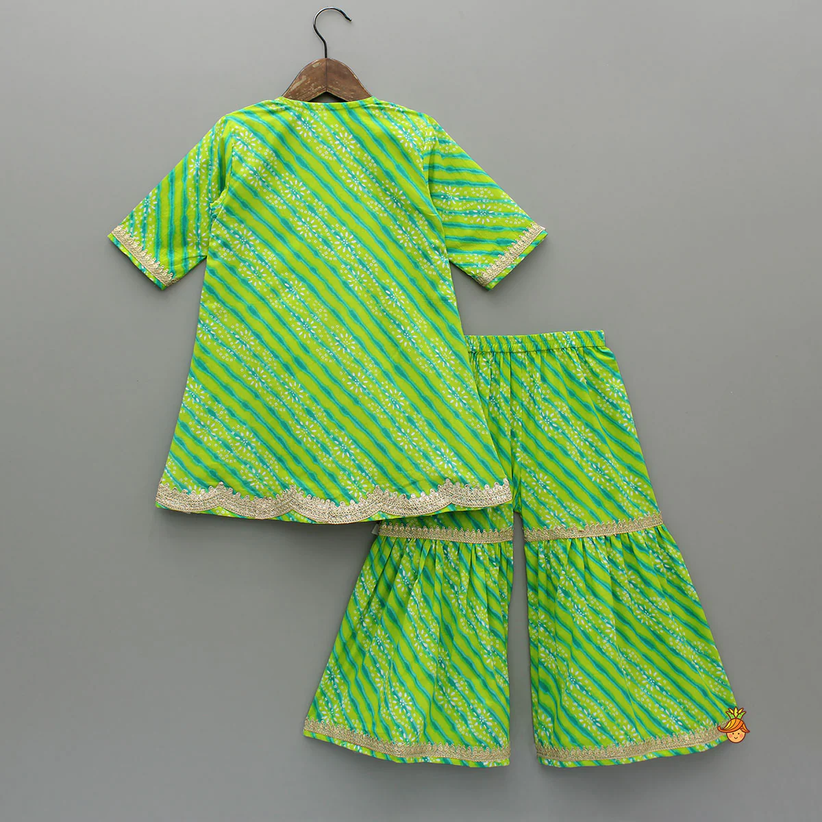 Leheriya And Bandhani Printed Green Kurti With Sharara And Dual-Tone Dupatta - Image 2