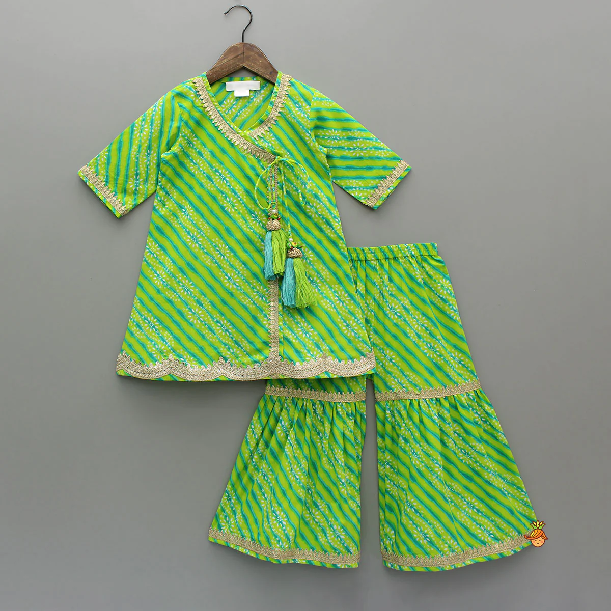 Leheriya And Bandhani Printed Green Kurti With Sharara And Dual-Tone Dupatta - Image 3