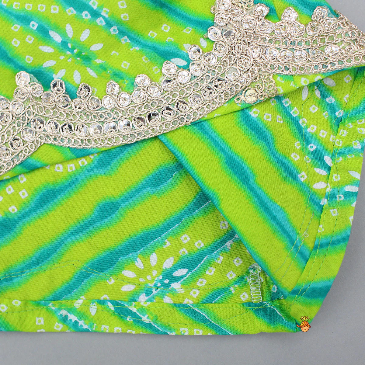 Leheriya And Bandhani Printed Green Kurti With Sharara And Dual-Tone Dupatta - Image 6