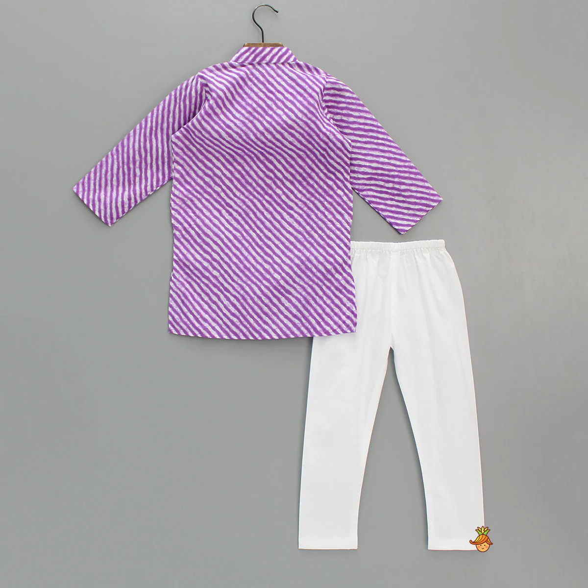 Leheriya Printed Mandarin Collar Purple Kurta With White Pyjama - Image 2
