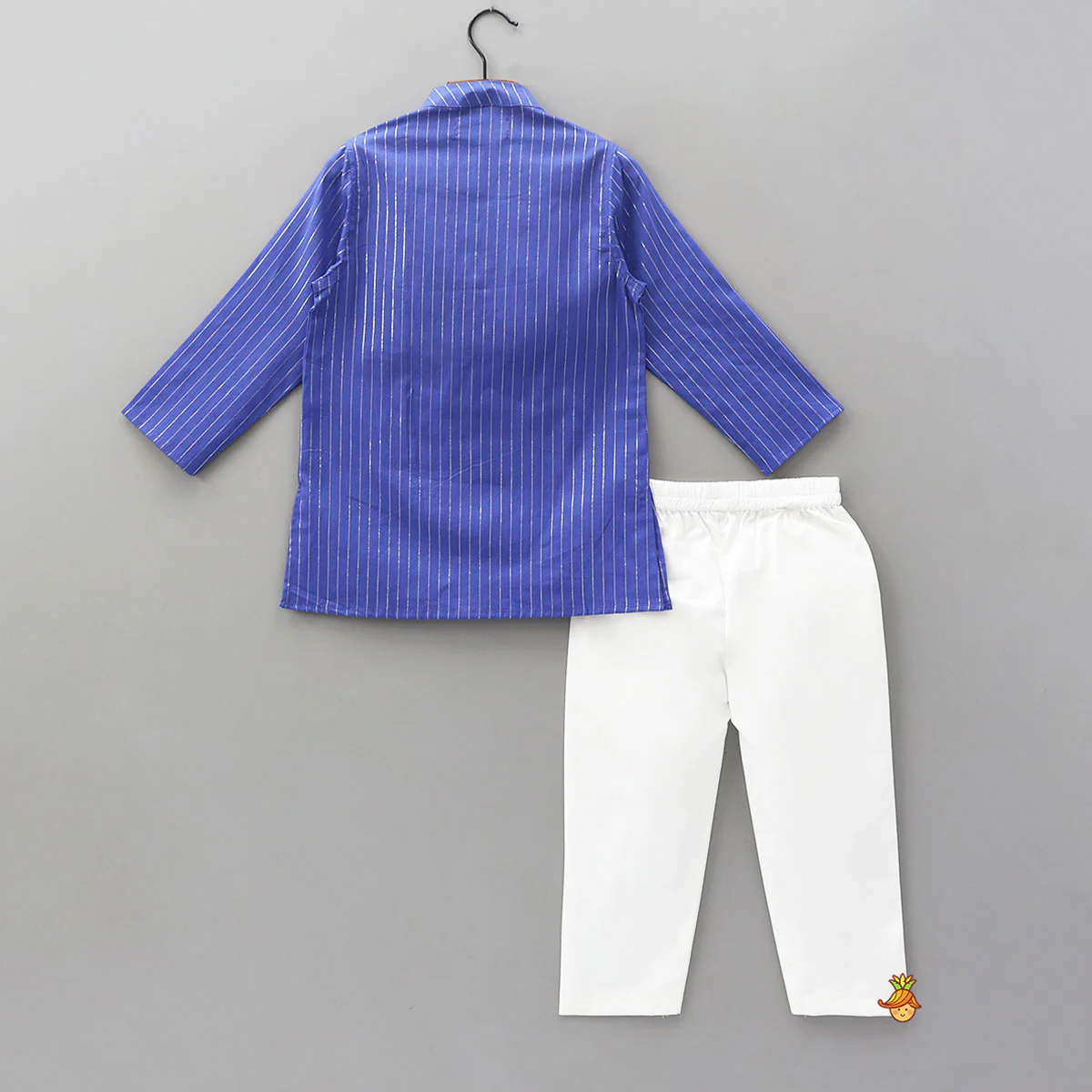 Lurex Stripe Detailed Ethnic Kurta And Pyjama - Image 2