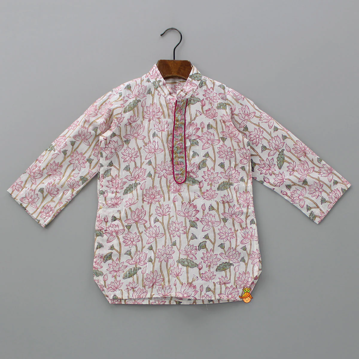 Lurex Striped Hand Block Floral Printed Stylish Pink Kurta And Dhoti - Image 3