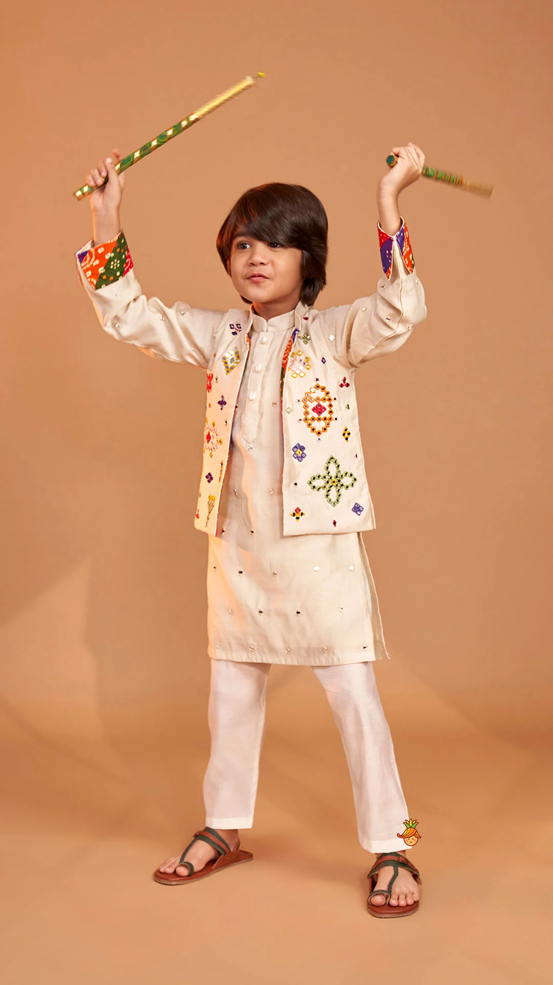 Mirror Embroidered Bandhej Detailed Kurta With Front Open Mirror Work Jacket And Pyjama - Image 2