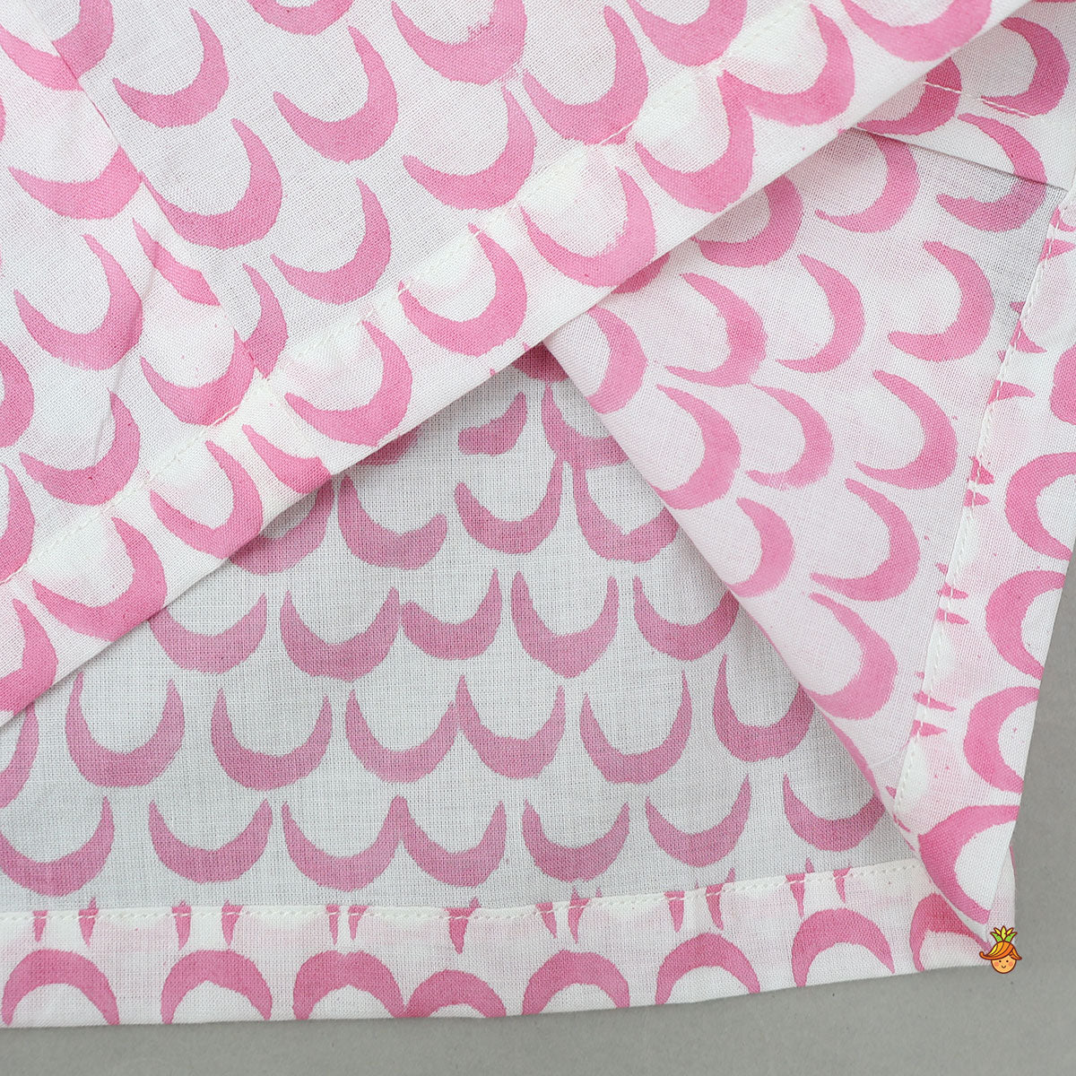 Moon Printed Pink Top And Pyjama - Image 5