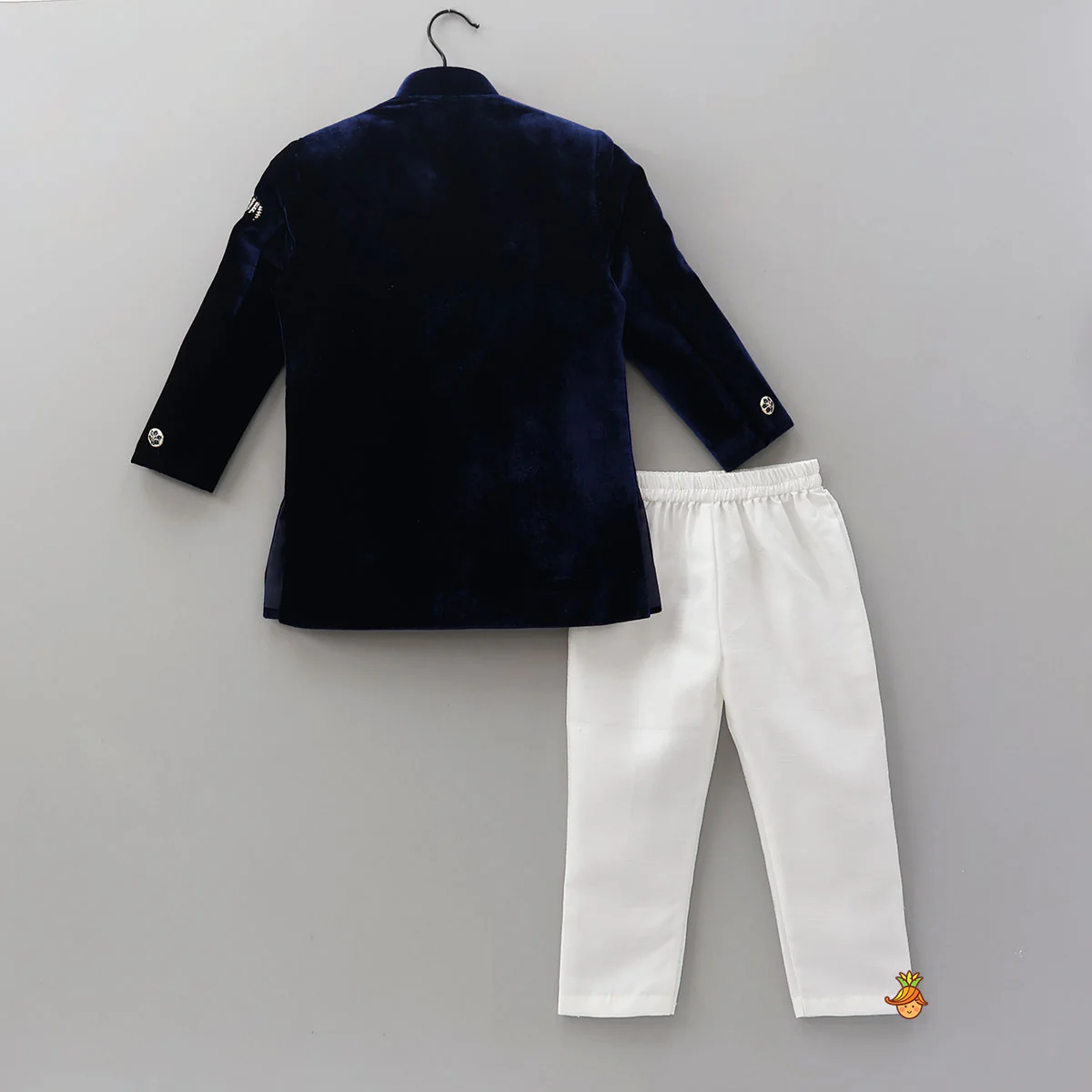 Motifs Embroidered Velvet Sherwani With Pyjama - Image 2