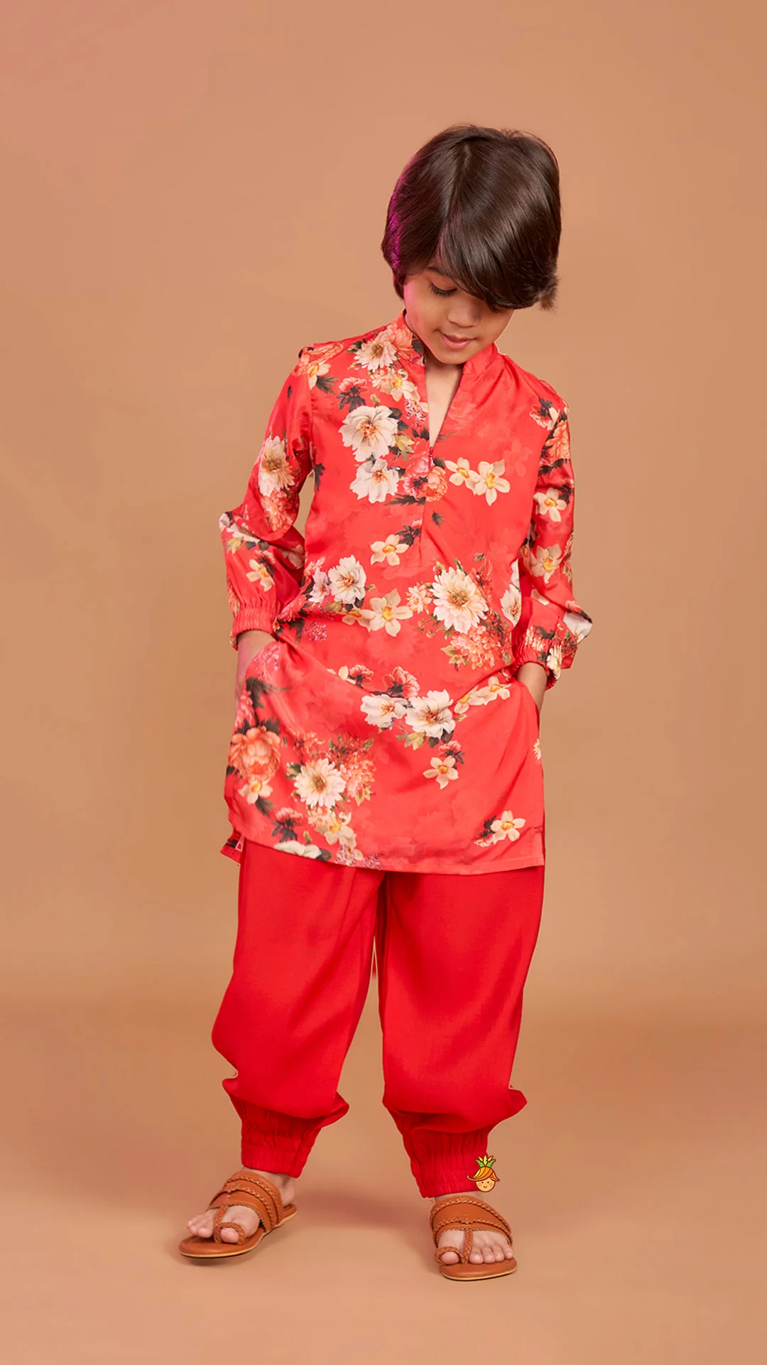 Multicolour Floral Printed Kurta With Jogger Style Pyjama - Image 2