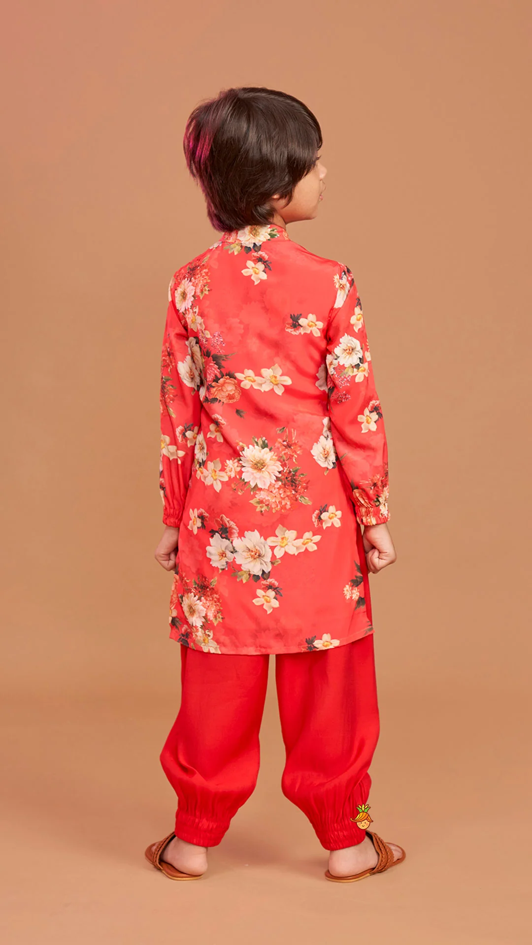 Multicolour Floral Printed Kurta With Jogger Style Pyjama - Image 6