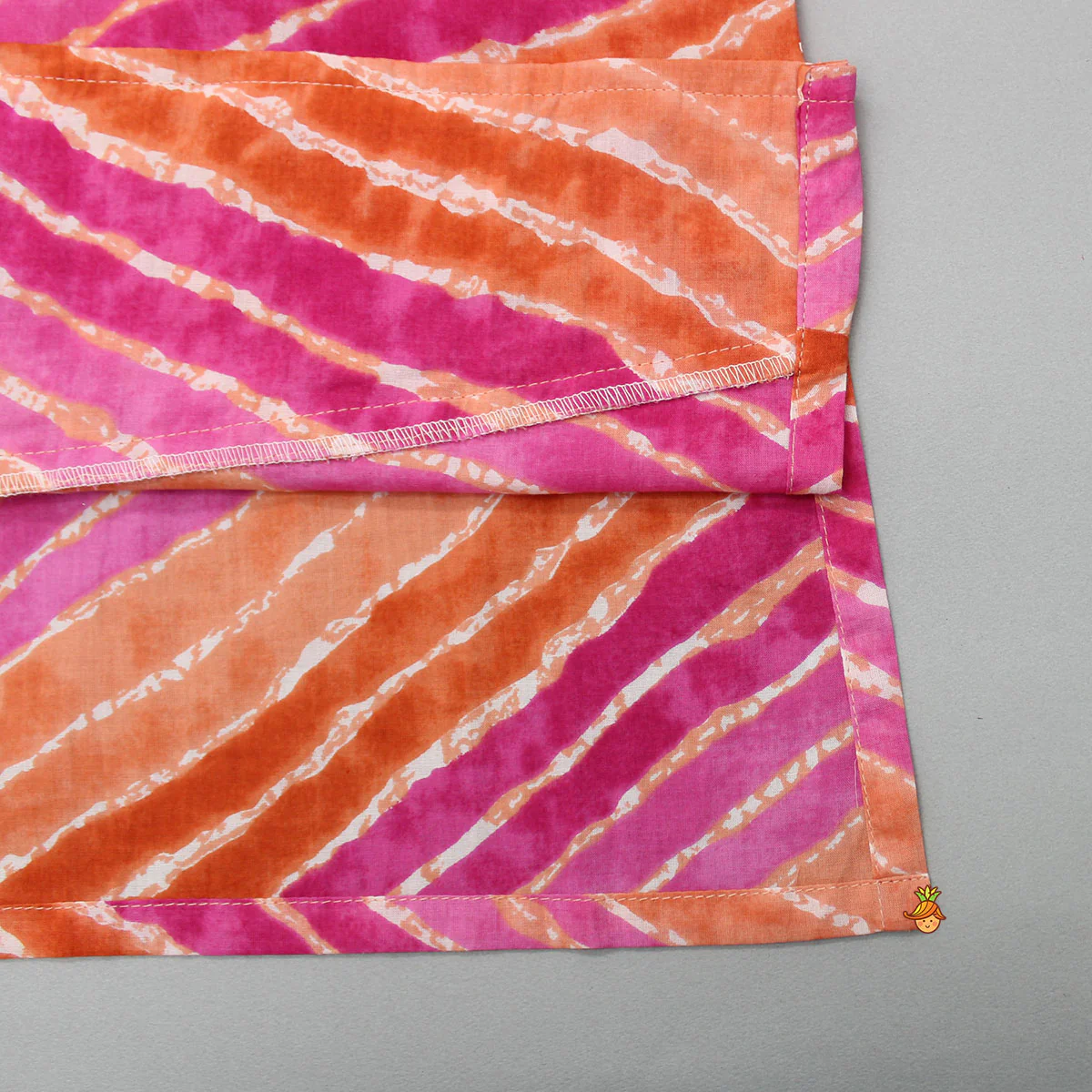 Multicolour Leheriya Printed Kurta With Pleated Hem And Pyjama - Image 5