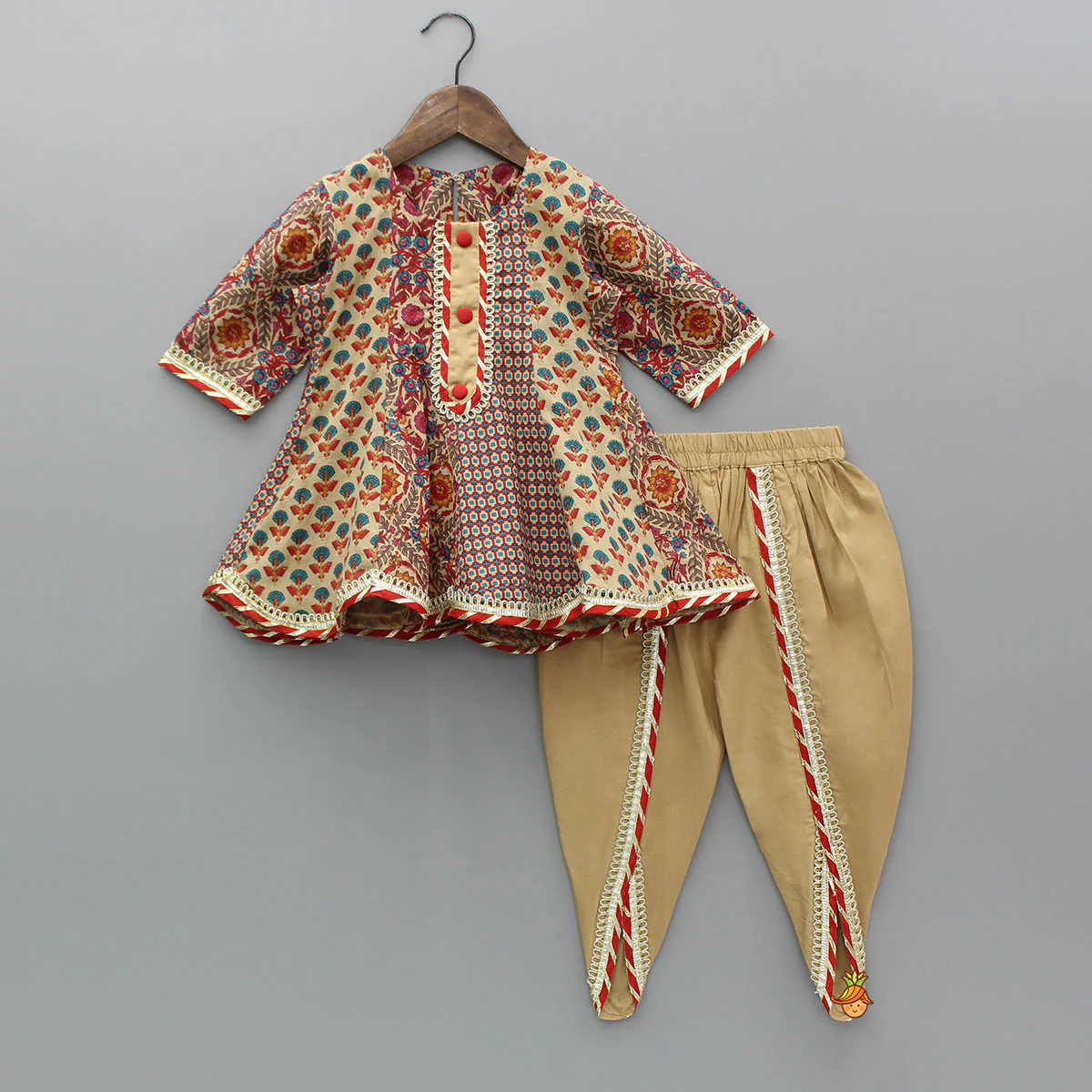 Multicolour Printed Kurti And Dhoti With Dupatta - Image 3