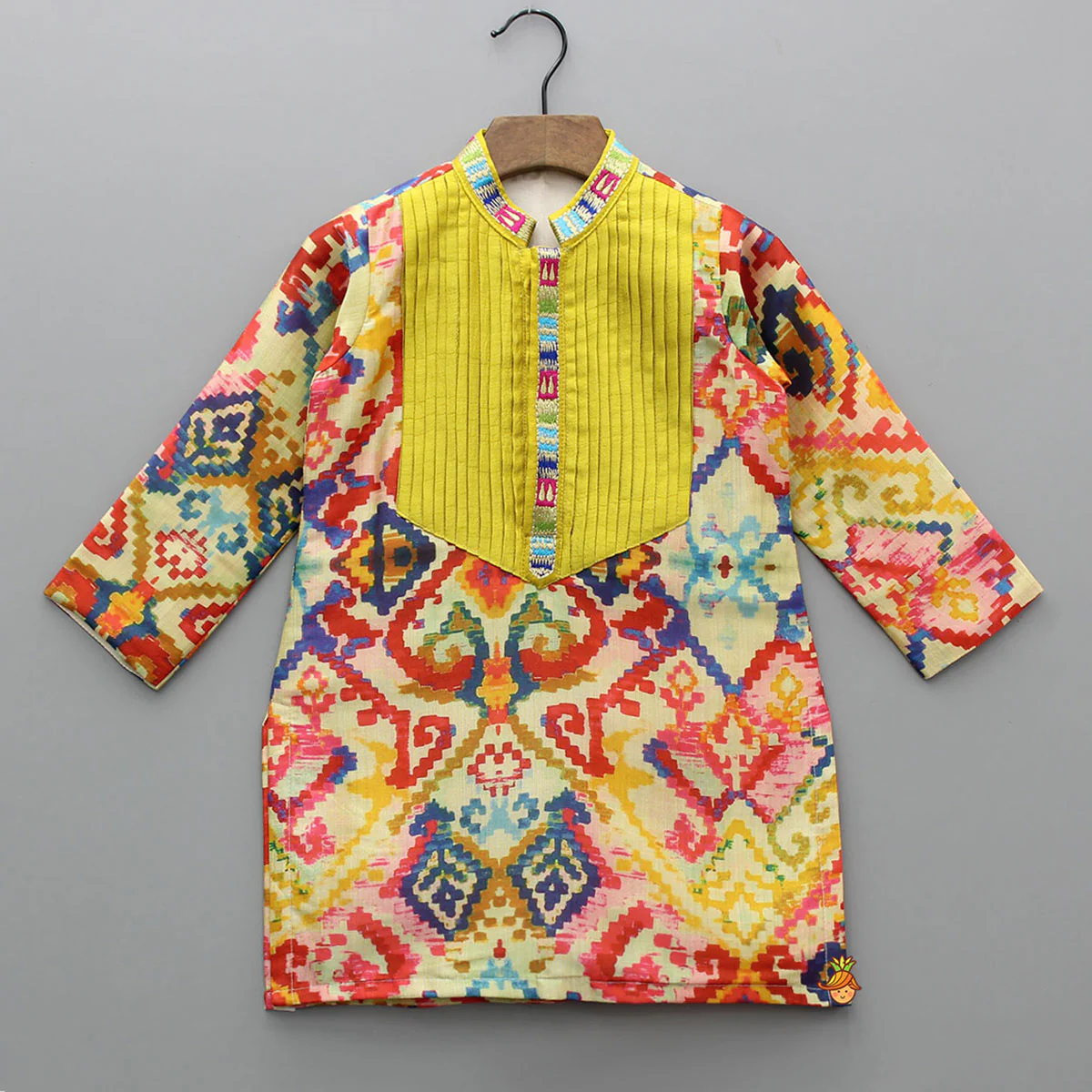 Multicolour Printed Pleated Pin Tuck Detailed Kurta With Pyjama - Image 3