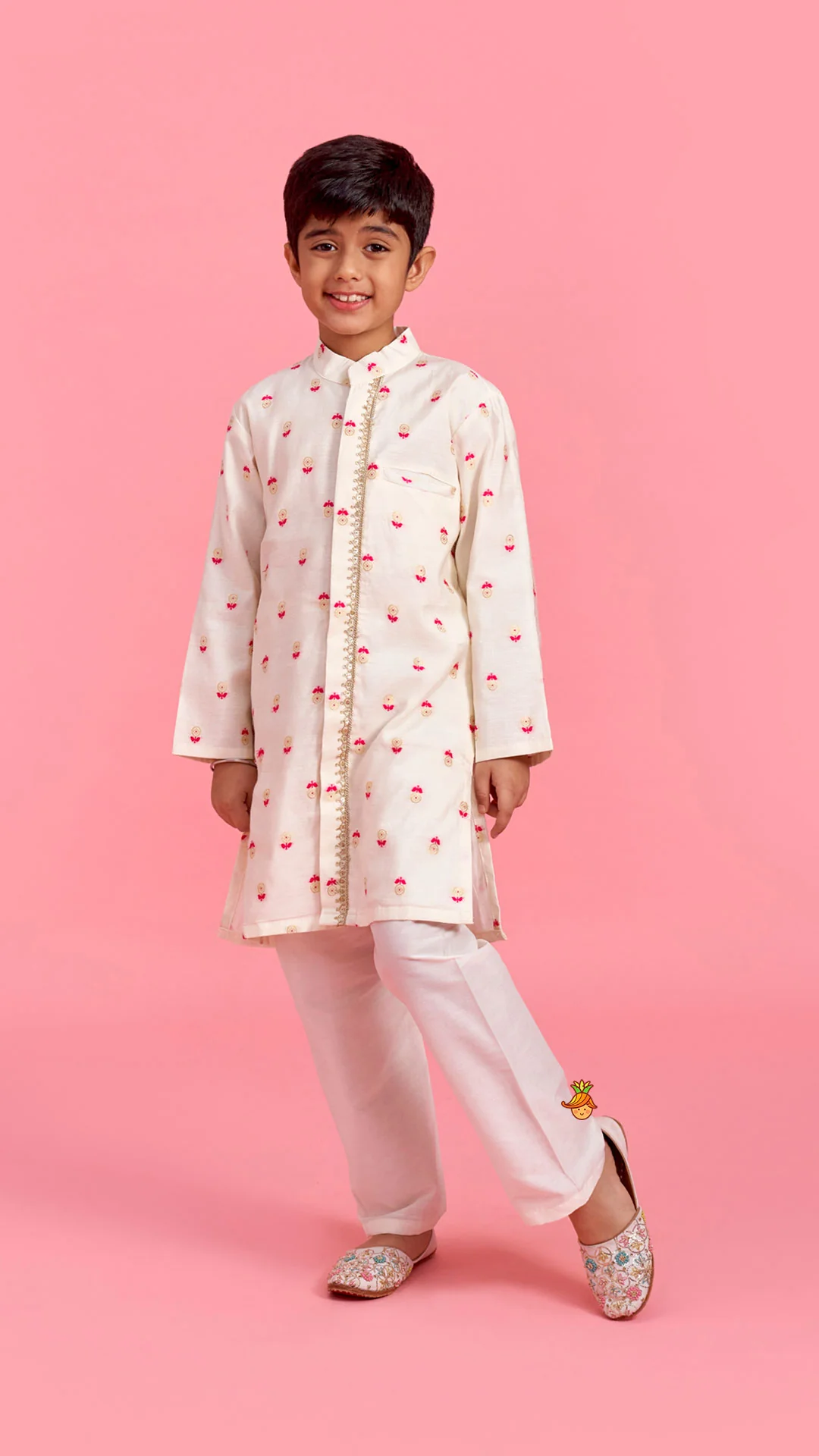 Off White Booti Embroidered Kurta With Pyjama - Image 2
