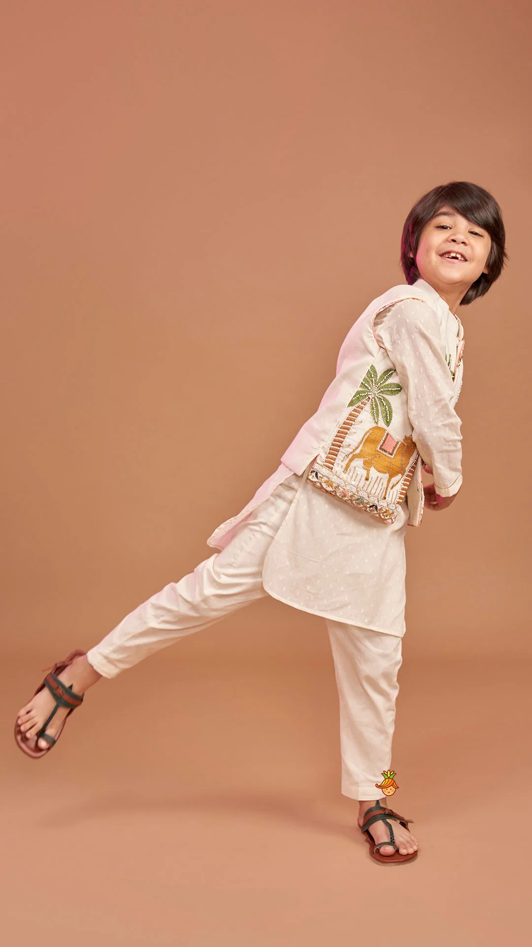 Off White Kurta With Beautiful Embroidered Jacket And Pyjama - Image 4