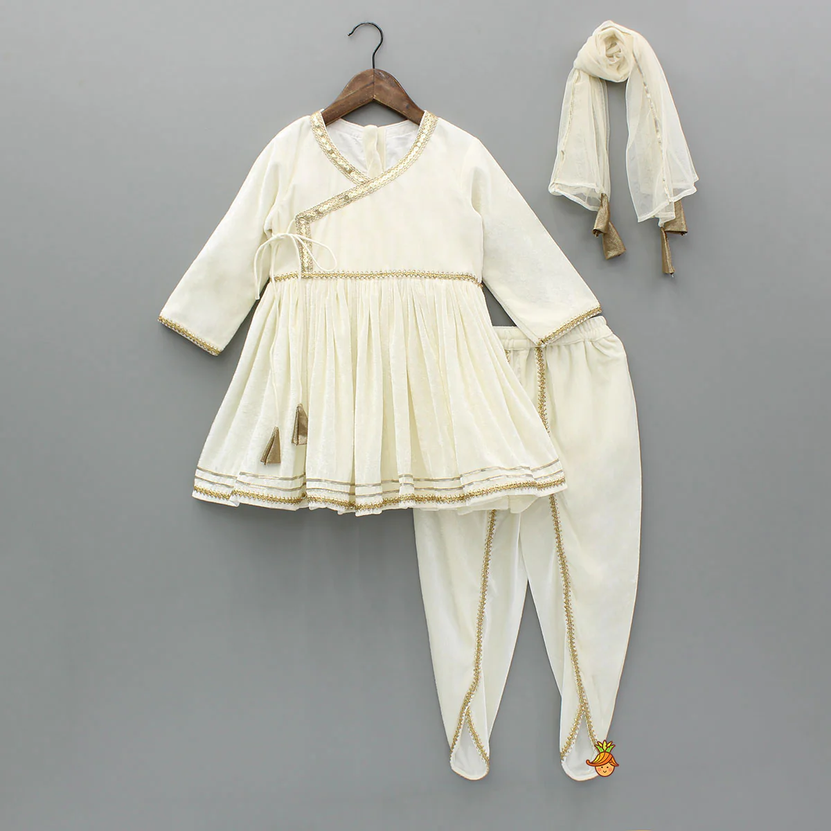 Off White Velvet Lace Detailed Kurti And Tulip Dhoti With Net Dupatta