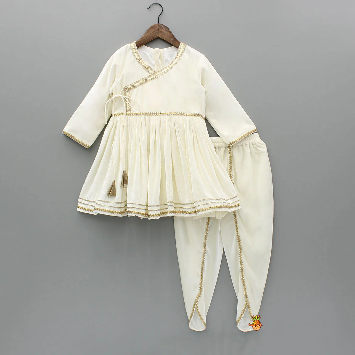 Off White Velvet Lace Detailed Kurti And Tulip Dhoti With Net Dupatta - Image 3
