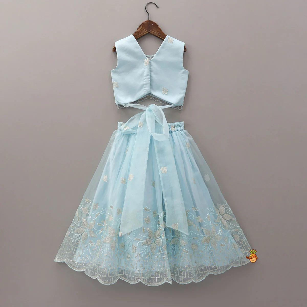 Organza Crop Top And Lehenga With Bow Hair Clip - Image 2