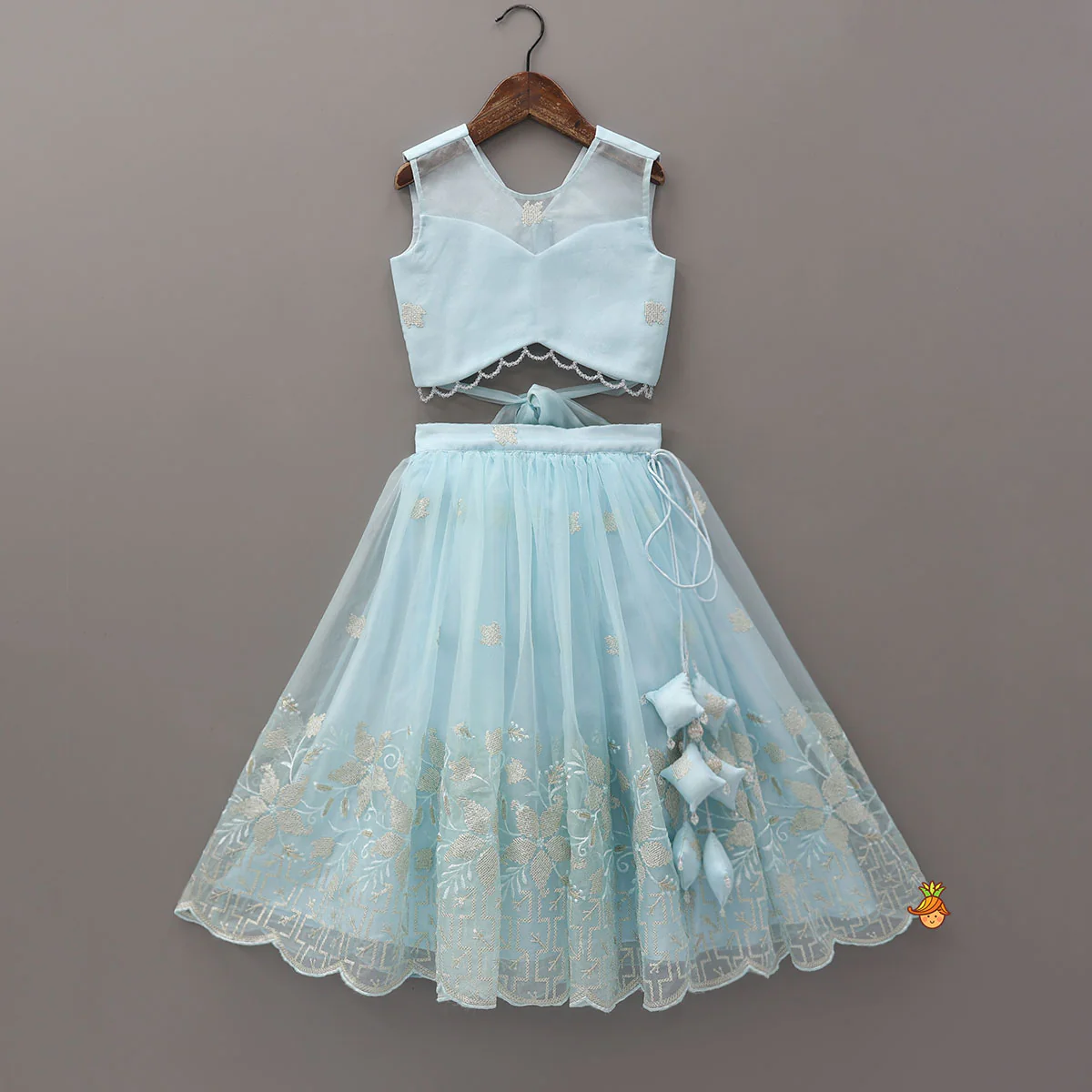 Organza Crop Top And Lehenga With Bow Hair Clip - Image 3