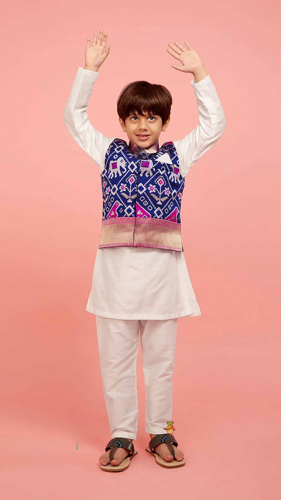 Patola Printed Royal Blue Jacket With Kurta And Pyjama - Image 2