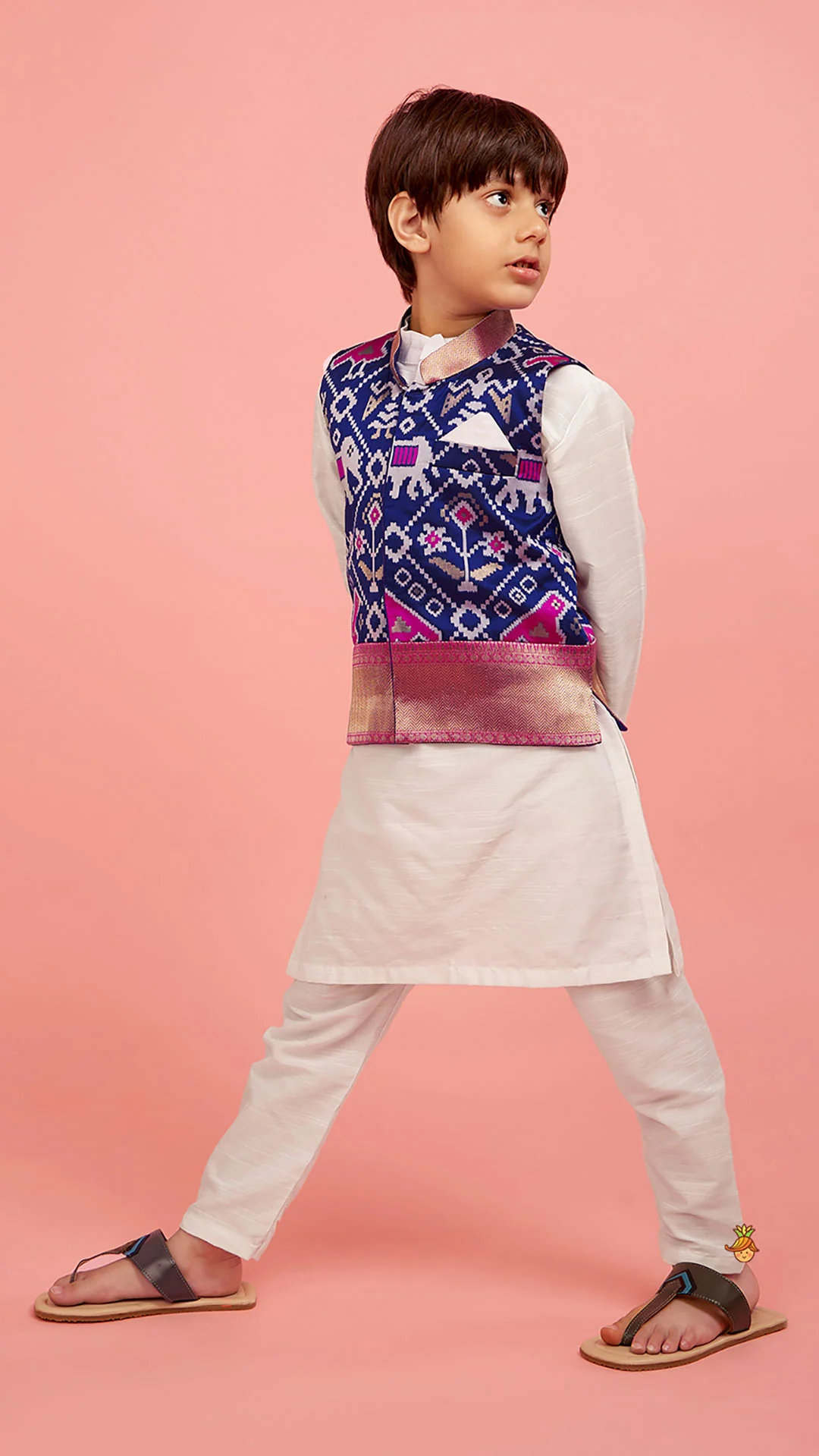 Patola Printed Royal Blue Jacket With Kurta And Pyjama - Image 3