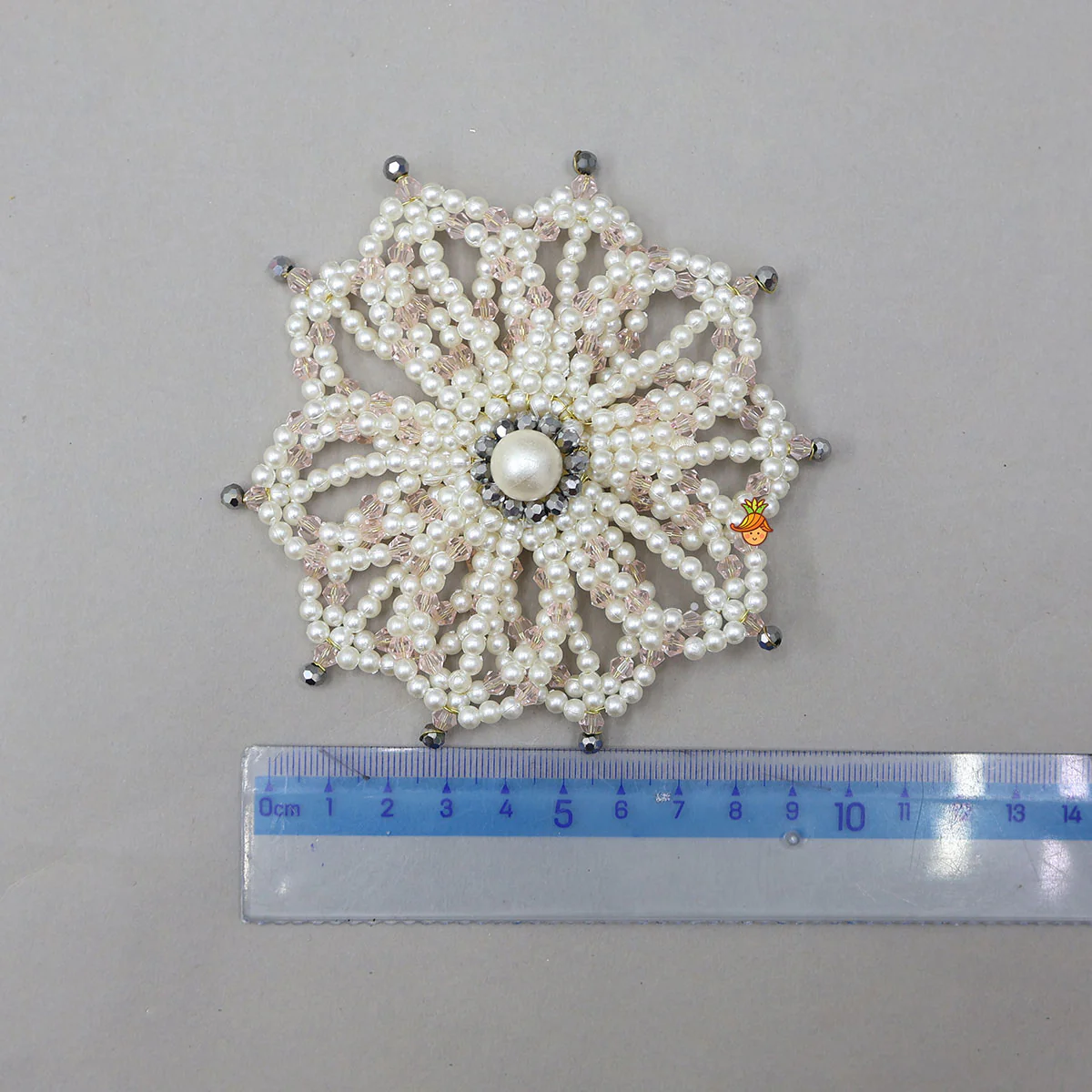 Pearl Flower Design And Studded Hairclip - Image 4