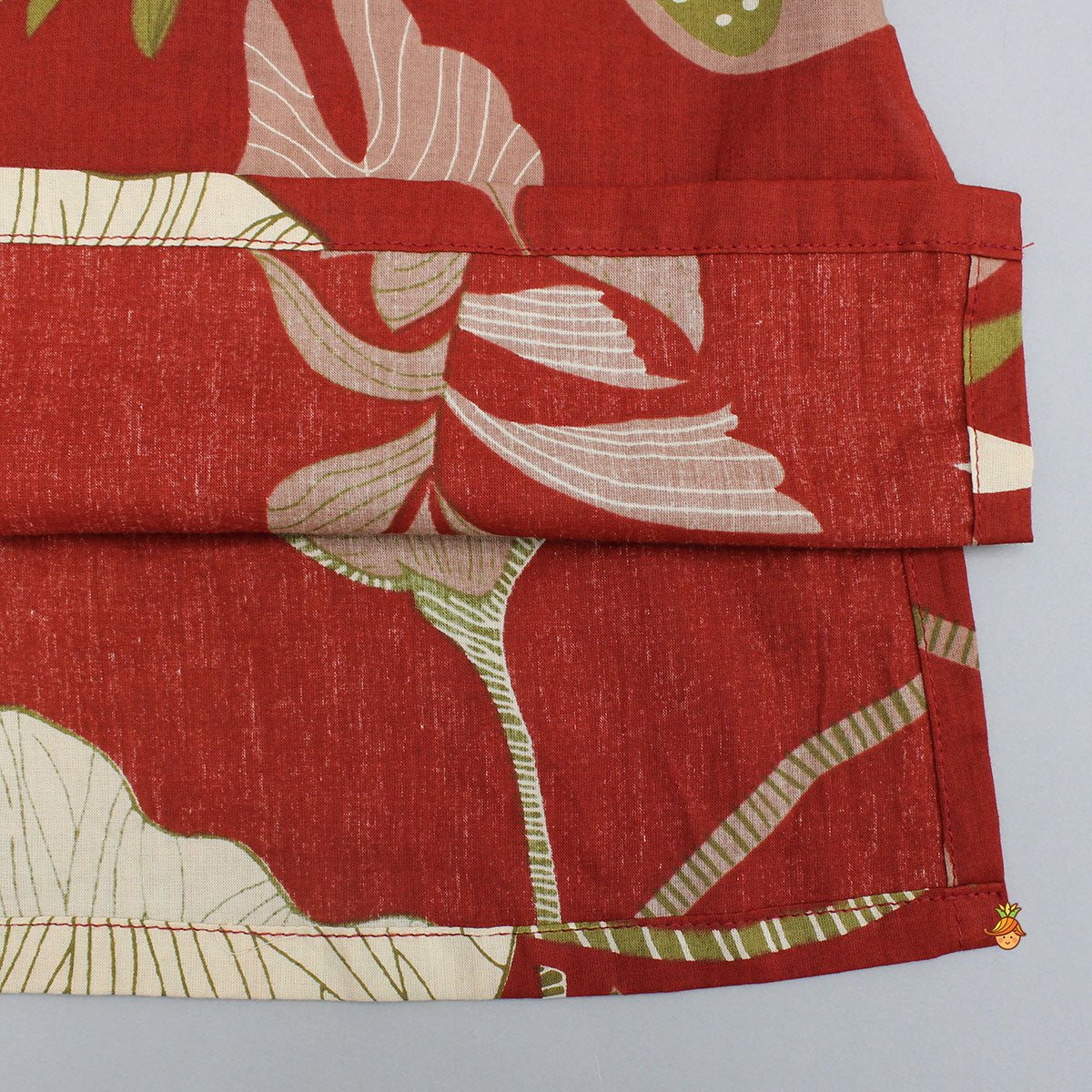Pin Tuck Detailed Cotton Printed Kurta And Pyjama - Image 5
