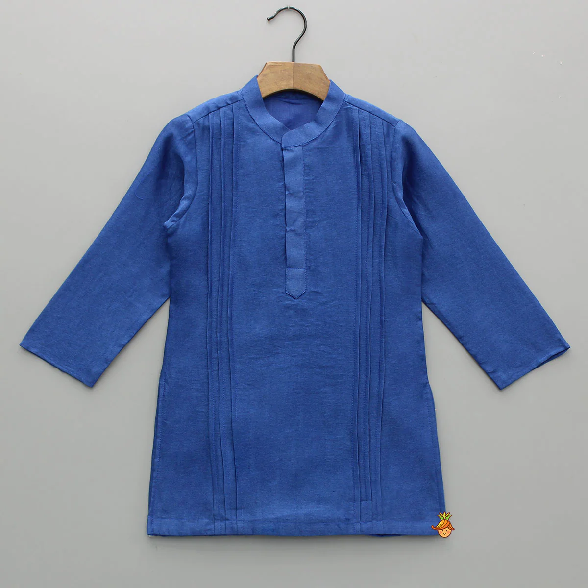 Pin Tuck Detailed Kurta With Embroidered Jacket And Pyjama - Image 4